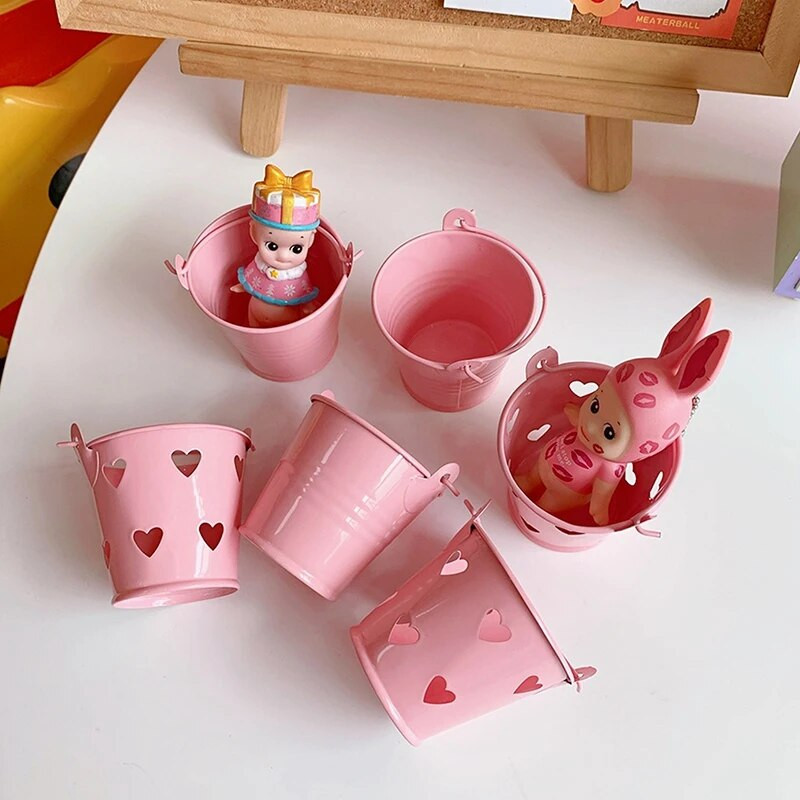 Rozā kausa zīmuļu turētājs Metāla pildspalvas krūzes dekoratīvs darbvirsmas uzglabāšanas organizators grima otu kancelejas piederumu lentes lineālam