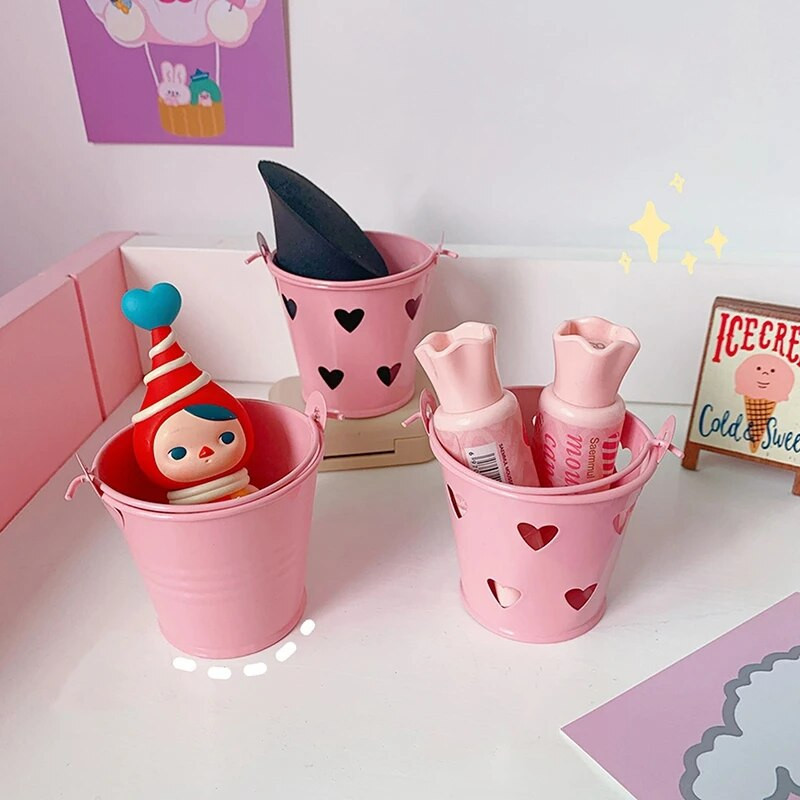 Rozā kausa zīmuļu turētājs Metāla pildspalvas krūzes dekoratīvs darbvirsmas uzglabāšanas organizators grima otu kancelejas piederumu lentes lineālam