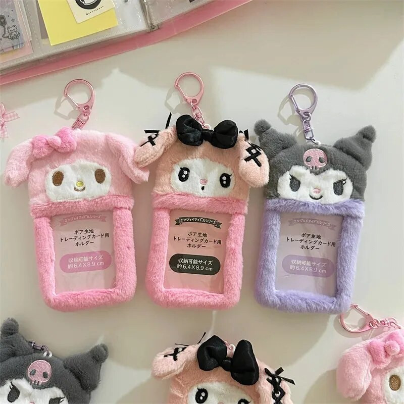 Armsad multifilmitegelased plüüsis Kpop albumi kaardihoidja Bussikaart panga ID-kaart kaitsev ekraanivarrukad õpilaste kott ripats kingitus