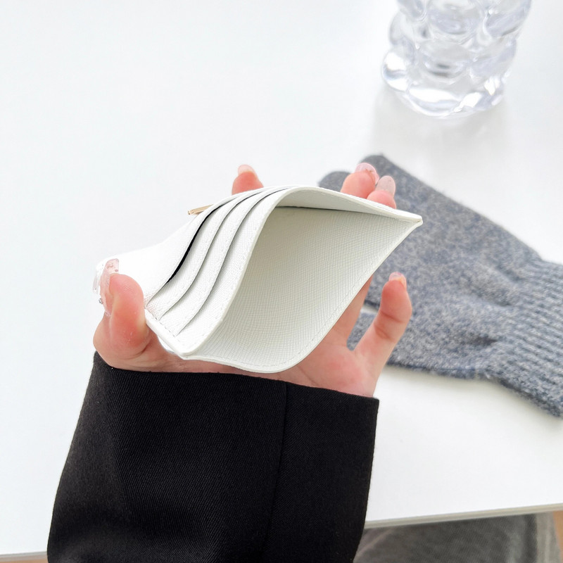 DIKARCCI luksuslik minimalistlik nahast ID-kaardi hoidja, kommivärvi pangakrediitkaardi kinkekarp, mitme pesaga õhuke kaardikarp