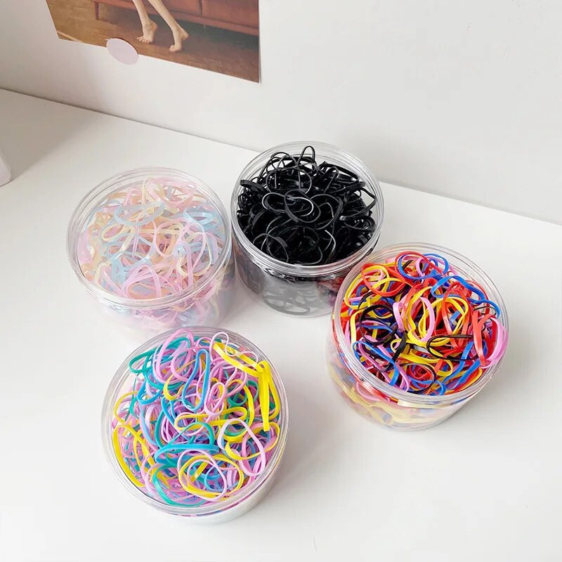 500 gab Krāsainas gumijas lentes Elastīgas matu lentes Bērnu meiteņu zirgastes turētājs bizēm Kāzu frizūras Biroja piederumi