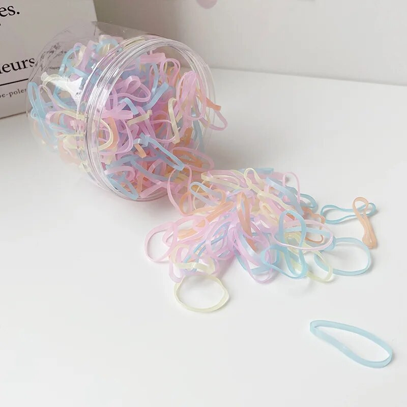 500 gab Krāsainas gumijas lentes Elastīgas matu lentes Bērnu meiteņu zirgastes turētājs bizēm Kāzu frizūras Biroja piederumi