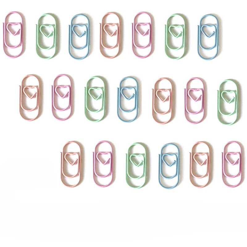 50 gab. Metāla saspraudes Nerūsējošā tērauda stieples mīlestības sirds formas papīra saspraudes biroja skolai Grāmatzīmju saspraudes iesiešanas piederumi