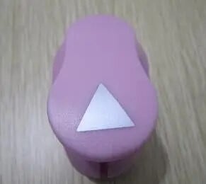 53 stila 2,5 cm ar rokām darināti amatniecības un scrapbooking rīki Papīra perforators fotoattēlu galerijai DIY dāvanu karšu perforatori Reljefa ierīce YH15