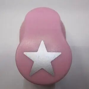 53 stila 2,5 cm ar rokām darināti amatniecības un scrapbooking rīki Papīra perforators fotoattēlu galerijai DIY dāvanu karšu perforatori Reljefa ierīce YH15