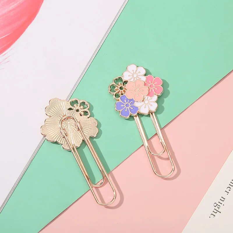 1gb Radošās metāla grāmatzīmes saspraudes ķiršu ziedu grāmatu saspraudes Daudzkrāsains multfilmu bērnu grāmatzīmes