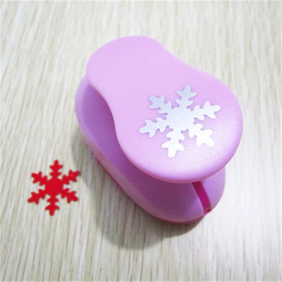Gėlių „Furador“ „pasidaryk pats“ iš popierinio pjaustymo putplasčio aparatas perforatorius „Scrapbooking“ darbo taupymas, skirtas vaikams „Hole Punch“ įspaudimas 2,5 cm paveikslas, rankų darbo
