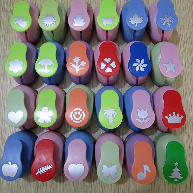 Gėlių „Furador“ „pasidaryk pats“ iš popierinio pjaustymo putplasčio aparatas perforatorius „Scrapbooking“ darbo taupymas, skirtas vaikams „Hole Punch“ įspaudimas 2,5 cm paveikslas, rankų darbo