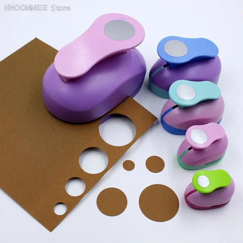 1PC Round Hole Punch DIY Embossing Device Παιδική Εκπαιδευτική Μηχανή Ανάγλυφης Εγχειρίδιο Paper Cutter Σχολικά προμήθειες 9/16/25mm
