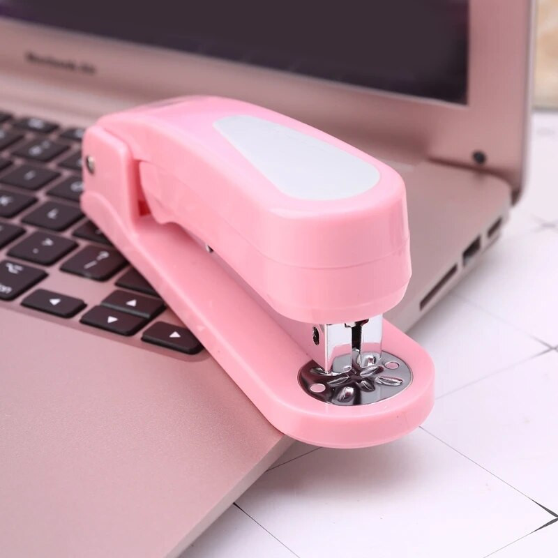 L74A 360-kraadine pöörlev klammerdaja 2-25 lehte A4 paberimahuga Köitmismasin Käsitsi köitmistarbed kontori kodukooli jaoks