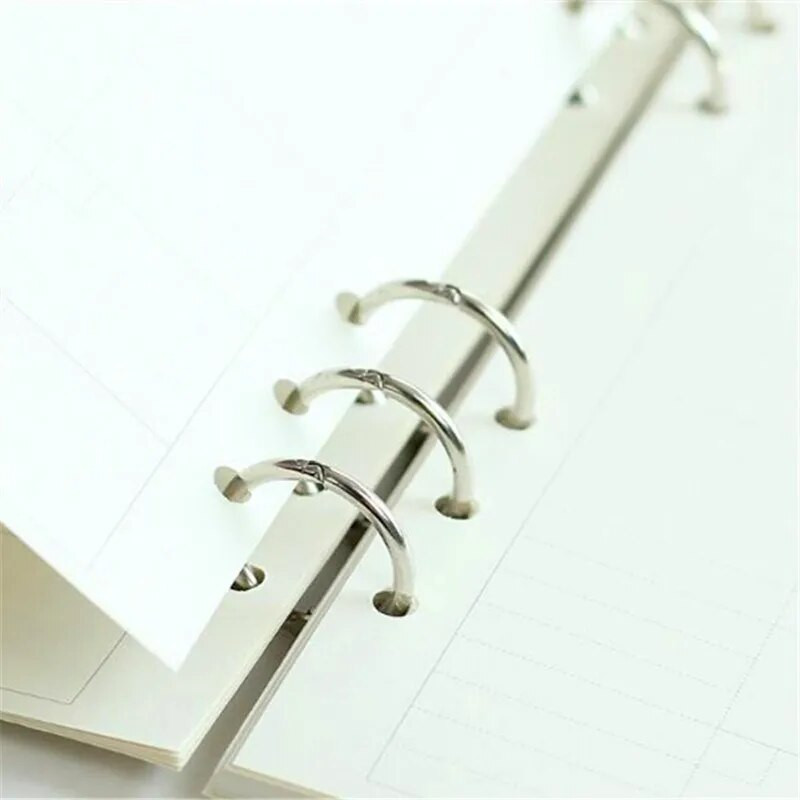 2 gab. Metāla, brīvu lapu piezīmjdatora iesiešanas gredzeni albuma albuma klips Amatniecības fotoattēlu albums metāla gredzenu stiprinājuma rakstāmgalda kalendāra aplis