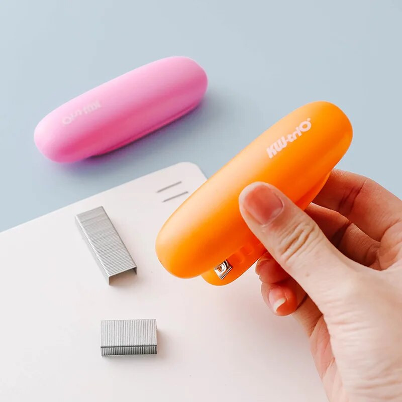 Μίνι φορητό πτυσσόμενο συρραπτικό Color Binder Shell Use 24/6 26/6 Staples Εργαλεία βιβλιοδεσίας γραφείου Σχολικά είδη F7019