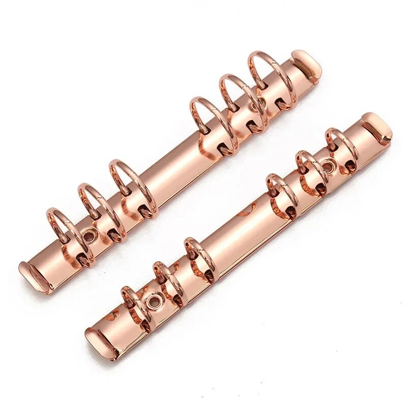 A6 brīvo lapu iesiešanas piezīmjdators 6 caurumu iesiešanas klipsis Biroja kancelejas piederumi Aparatūra Kancelejas piederumu piederumi DIY budžeta iesiešanas metāla gredzens