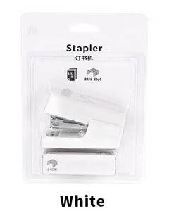 1 komplekt (1 tk klammerdaja + 640 tk klambrid) Käsitsi miniklammerdaja 4 värvi Kawaii klammerdajad kooli kirjatarbed kontoritarbed (ss-933)