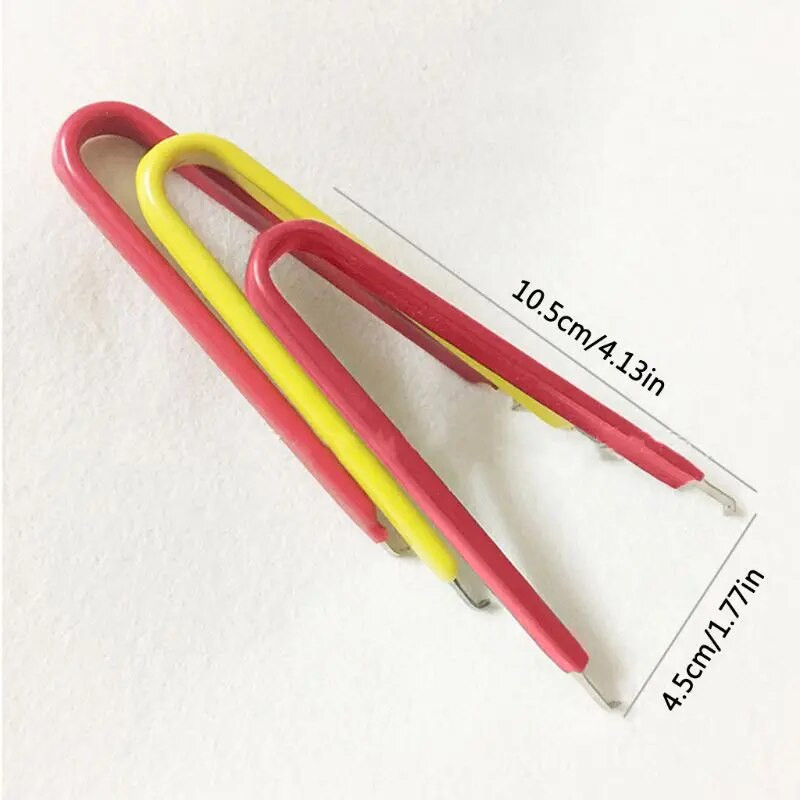 Universalus klaviatūros klavišų dangtelio ištraukiklis, skirtas mechaniniam klaviatūros dangtelio nuėmimo raktui