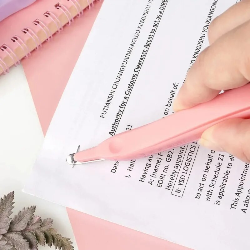 1 vnt Push Style nešiojamas magnetinių kabių nuėmimo įrankis plokščias segtukų nuėmiklis biuro įrišimo reikmenims mokyklinėms raštinės reikmenims