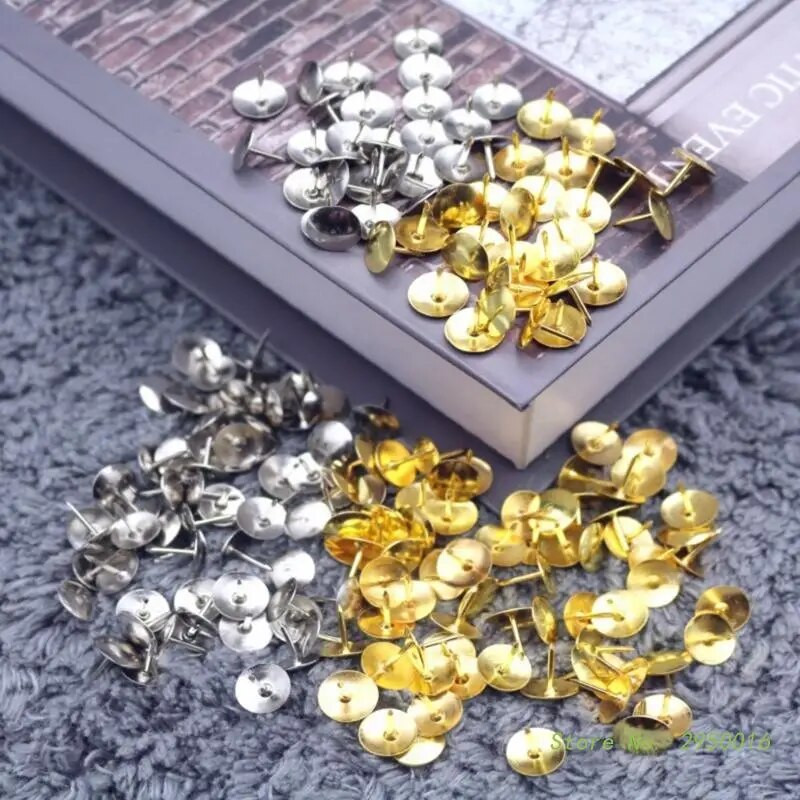 100 dab. Krāsas Spiedtapas Metāla piespraudes Dekoratīvie īkšķi sienas kartēm, fotoattēliem, ziņojumu dēļiem vai korķa dēļiem