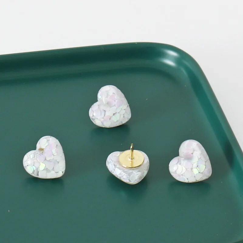 5 tk Pehme armas multikas, nööpnõel, nööpnõel, emotikonid, väikesed nööpnõelad, korktahvel fotodekoratsiooninööbid, nööpnõel