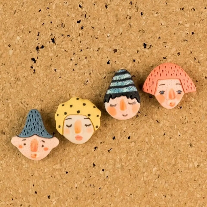 10 gab./komplektā vasaras raibumu galviņa Forma īkšķis, plastmasas krāsainas piespraudes, zēna un meitenes īkšķi Biroja skolas piederumi