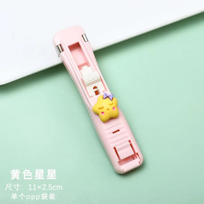 Jauka stūmēja saspraudes rokas papīra griešanas mašīna un uzpilde Metāla skavotāju saspraudes dokumentu iesiešanai Kancelejas piederumi Uzlabots, nebojājams papīrs