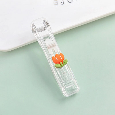 Jauka stūmēja saspraudes rokas papīra griešanas mašīna un uzpilde Metāla skavotāju saspraudes dokumentu iesiešanai Kancelejas piederumi Uzlabots, nebojājams papīrs