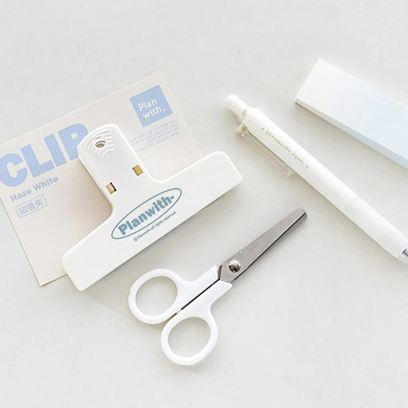 Augstas kvalitātes magnētiskā skava, garās astes saite Ērta kancelejas piederumu uzglabāšanas kaste, burvīga Elliota mape, ērta un praktiski jauka