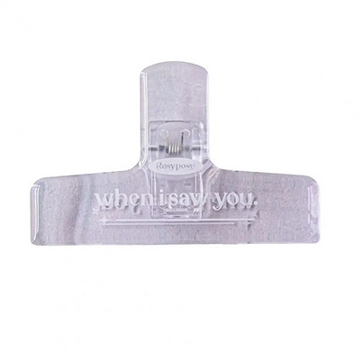 Viegls failu saspraudes, necaurlaidīgs pret kritienu, vietu ietaupaošs albuma vīles skava.