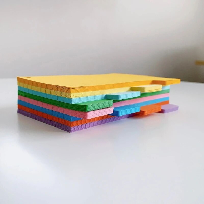 4 spalvų išklotos rodyklės kortelės Peržiūros kortelės Pastaba Kortelių ėmimas 100 lapų