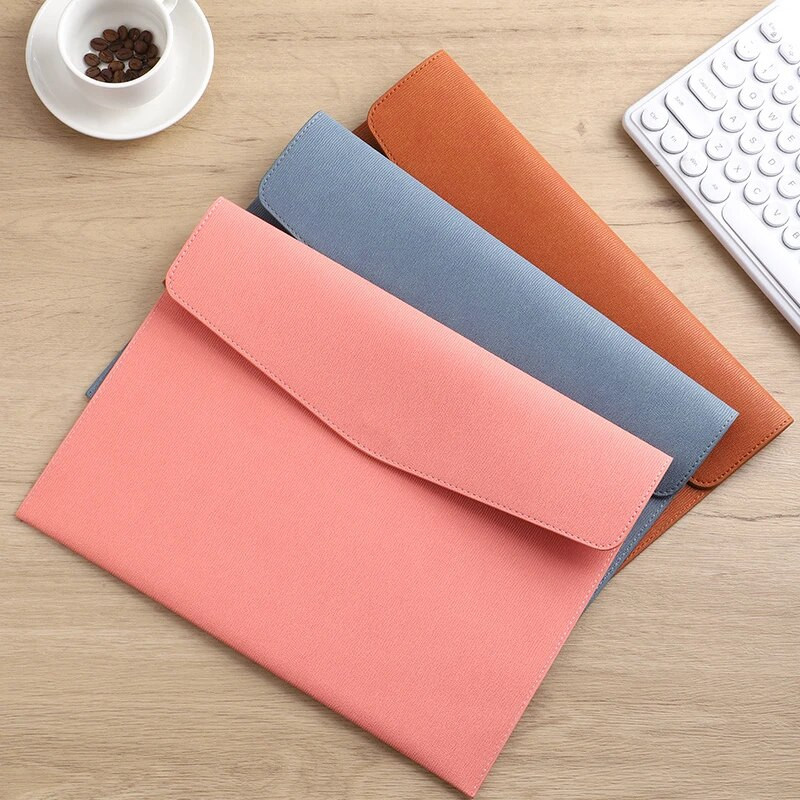 A4 formāta papīra pārnēsājama ādas failu soma Modes failu maisiņa biezināšanas poga Ūdensizturīga biznesa biroja dokumentu glabāšanas pārvaldība