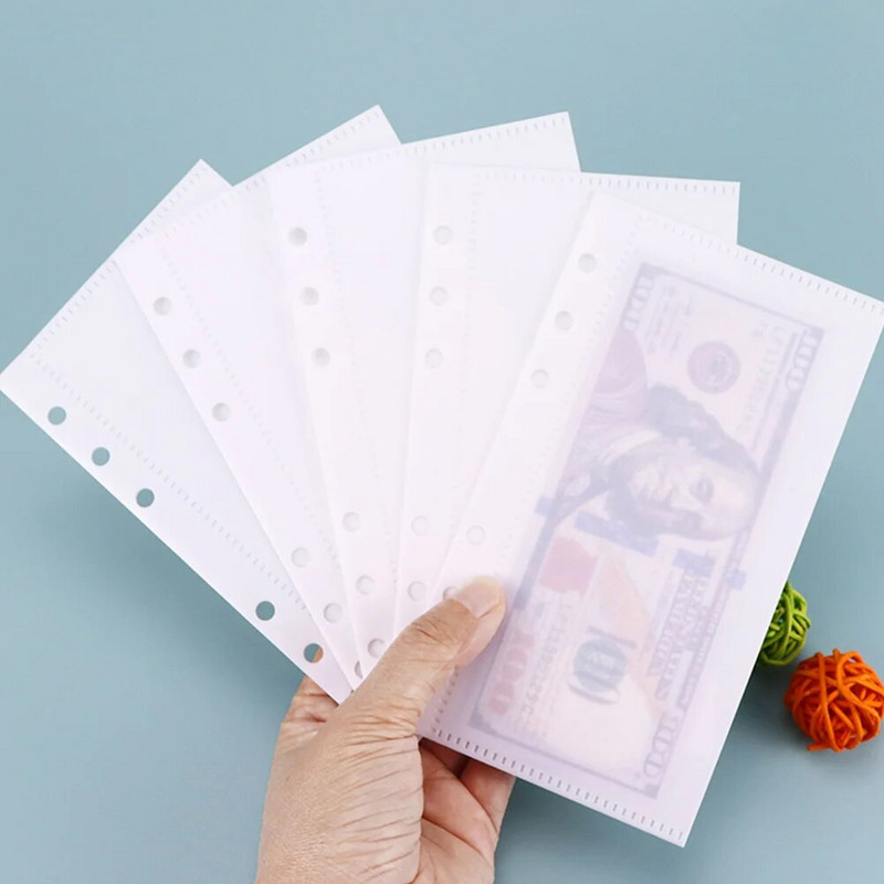 Tukšs plastmasas A6 stiprinājums.