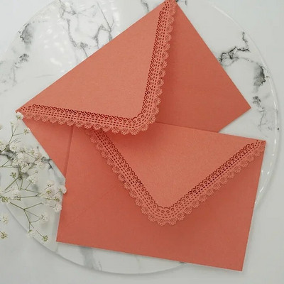 5 τμχ Vintage Western φάκελοι Kawaii Hollow Lace Letter Pads Τσάντα Προσκλητήρια για πάρτι γάμου Κάλυμμα φακέλους για επιστολόχαρτα