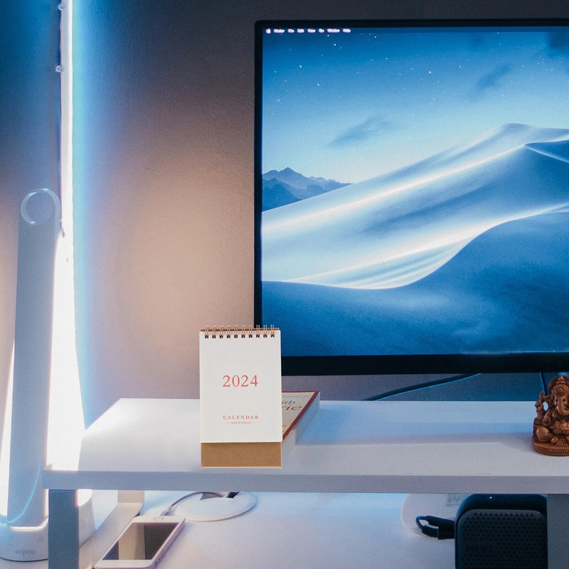 Okrenuti stolni kalendar za 2024. dan Kalendar s odbrojavanjem Uredski stolni kalendar Okrenuti stolni kalendar