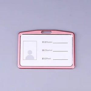 Suport metalic pentru carduri cu șnur pentru card de autentificare