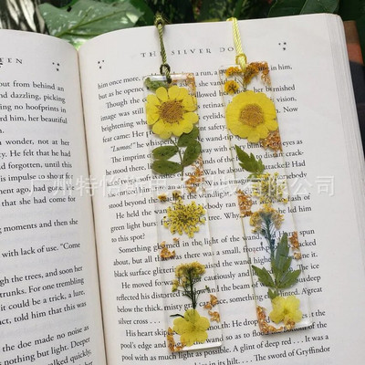 Semn de carte creativ epoxidic Carte de lectură Semn de carte cu ciucuri cu flori uscate Cadou de Ziua Mamei Semn de carte din rășină Ziua profesorului Acces la carte