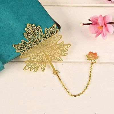 Κρεμαστό σελιδοδείκτη κινέζικου στυλ Φούντα ρετρό σελιδοποίηση σημαδιών Κλιπ βιβλίου Χρυσό φύλλο Κοίλο σελιδοδείκτη με δείκτη σελίδας αλυσίδας