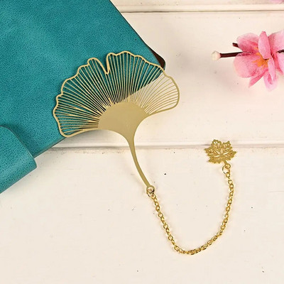 Κρεμαστό σελιδοδείκτη κινέζικου στυλ Φούντα ρετρό σελιδοποίηση σημαδιών Κλιπ βιβλίου Χρυσό φύλλο Κοίλο σελιδοδείκτη με δείκτη σελίδας αλυσίδας