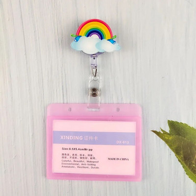 Uue õe sissetõmmatava kaardi omaniku nimemärgi omanik Üliõpilased tööpanga krediitkaardiga õpilaste bussikohver koos kaelapaelaga