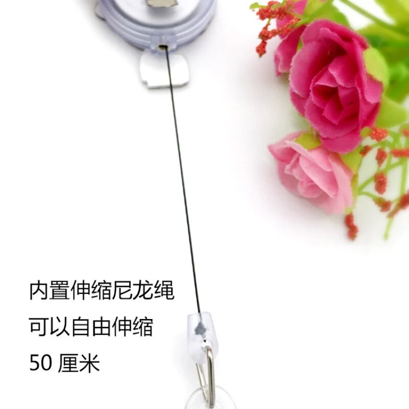 Uue õe sissetõmmatava kaardi omaniku nimemärgi omanik Üliõpilased tööpanga krediitkaardiga õpilaste bussikohver koos kaelapaelaga