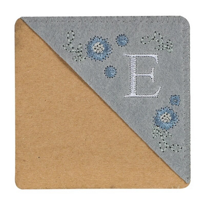 Letter AR käsitsi tikitud nurga järjehoidjad vildist kolmnurga marker Järjehoidjad kingitused lugemissõpradele lugejale õpetaja kingitus