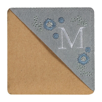 Letter AR käsitsi tikitud nurga järjehoidjad vildist kolmnurga marker Järjehoidjad kingitused lugemissõpradele lugejale õpetaja kingitus