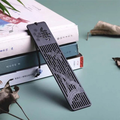 Radošas plūmju bambusa koka grāmatzīmes ķīniešu stila orhideju dobu grāmatu zīmes skolas audzēkņiem, kas lasa kancelejas preces Biroja piederumi