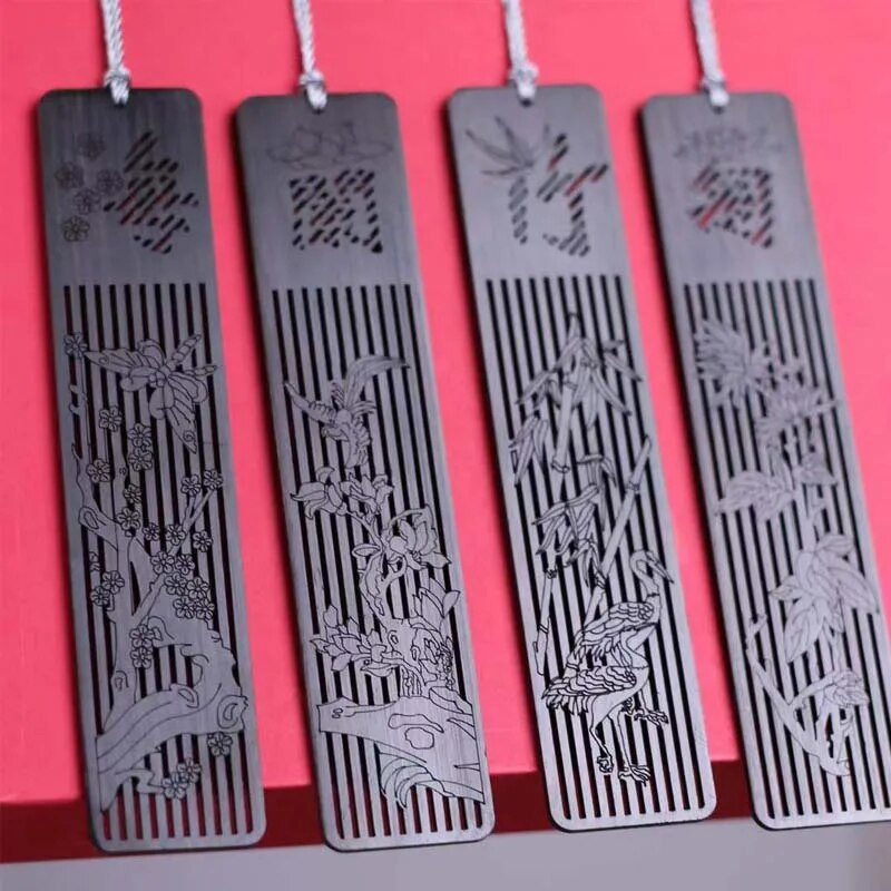 Radošas plūmju bambusa koka grāmatzīmes ķīniešu stila orhideju dobu grāmatu zīmes skolas audzēkņiem, kas lasa kancelejas preces Biroja piederumi