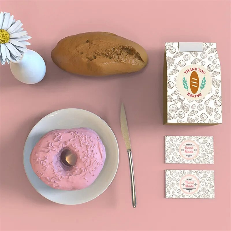 100–500 TK ümmarguse multifilmi mustriga "Käsitsi küpsetatud" kleebis pühadepeo kingituse kaunistuse kleebis kooki magustoidu leiva sildi kleebis