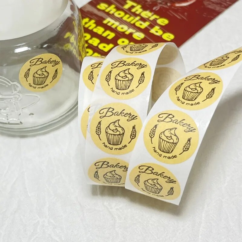 50-500 τμχ Στρογγυλό Kraft Baked With Love Αυτοκόλλητο Πακέτο DIY Scrapbooking Χειροποίητο με σφραγίδα αγάπης Ετικέτες Χαριτωμένα vintage αυτοκόλλητα