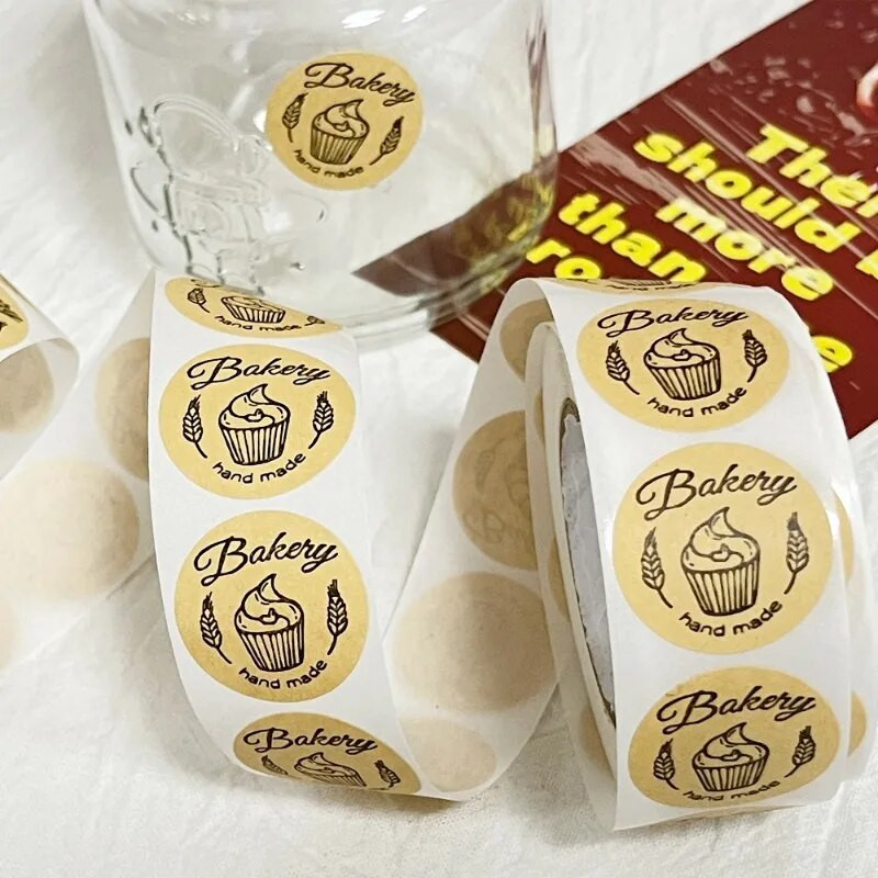 50-500 τμχ Στρογγυλό Kraft Baked With Love Αυτοκόλλητο Πακέτο DIY Scrapbooking Χειροποίητο με σφραγίδα αγάπης Ετικέτες Χαριτωμένα vintage αυτοκόλλητα