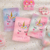 A5-kujuline multikas armas ükssarvikmärkmik, lukuga käsiraamatupäevikuraamat õpilastele õpilaste kooli visandiraamatu kirjatarvete kingitus