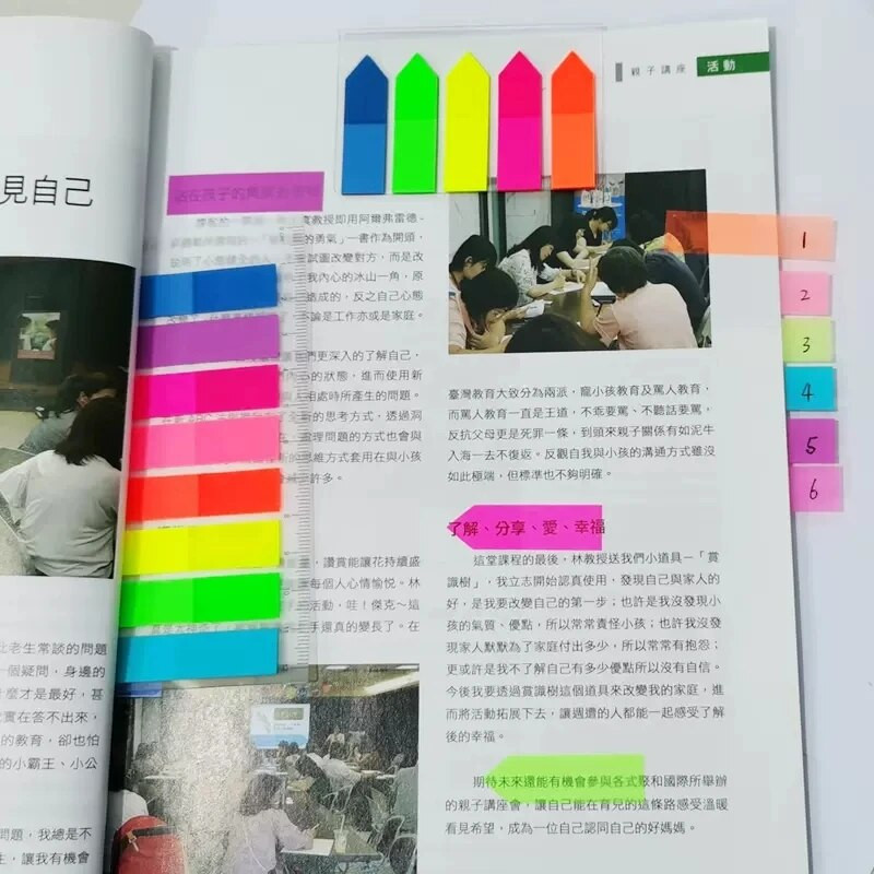 Stickn 34020/34021 Spalvingi plastikiniai rodyklės skirtukai Dozatorius Lipdukai Skirstyklė Biuro reikmenys Popierius Lipdieji lapeliai