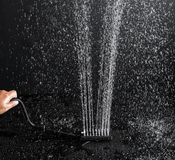 Κεφαλή ντους χειρός Εξοικονόμηση νερού Μαύρο Ακροφύσιο βροχόπτωσης Αεριστήρας Υψηλής Πίεσης Μπάνιου