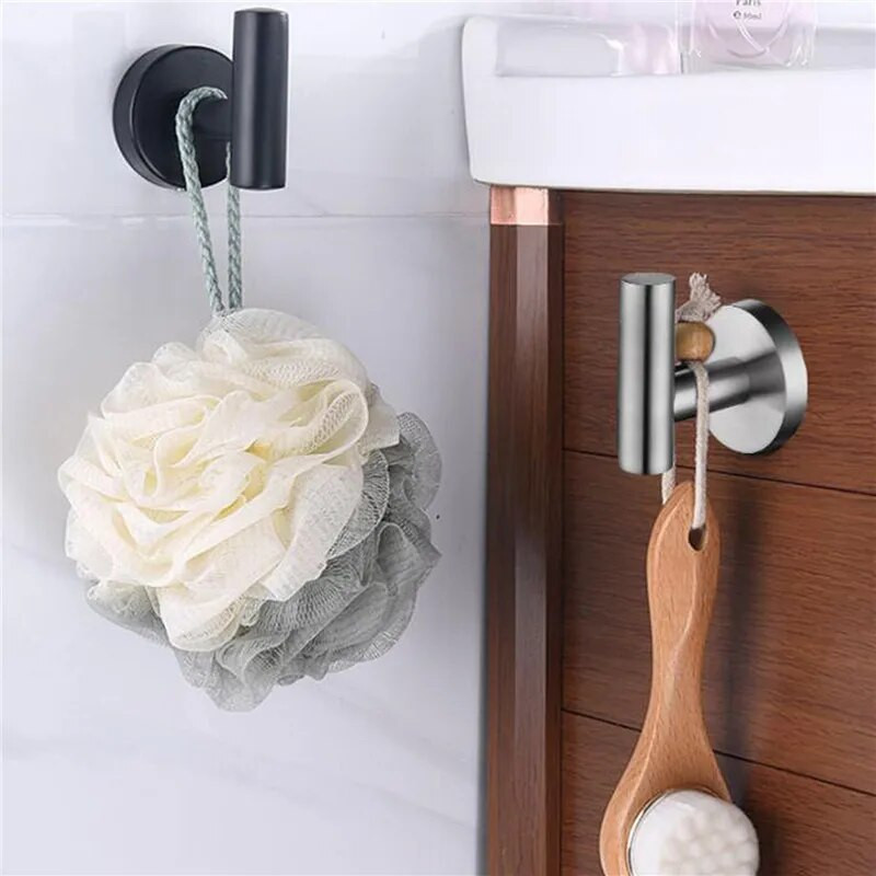 1 ks nerezová oceľ čierno-strieborná sada kúpeľňového kovania držiak na uteráky držiak na toaletný papier háčik na uteráky kúpeľňové doplnky