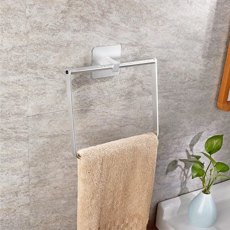 Kuldne nagi ruudukujulised käterätikurõngad Kaasaskantav WC riistvara WC-tarvikud Duširuum Alumiiniumist rippuv hoidik Seinale kinnitatav kinnitus